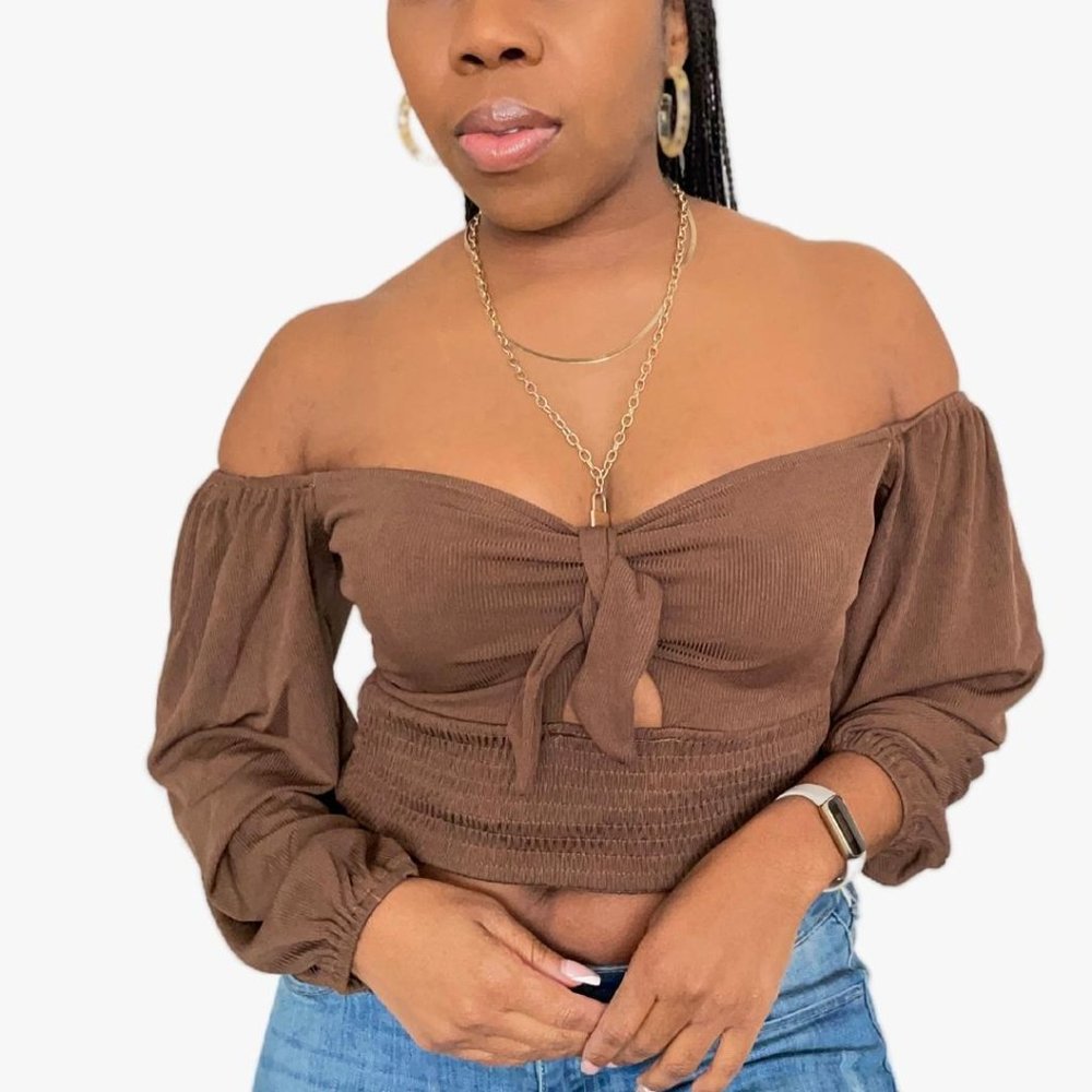 (NWT) Smocked Keyhole Off-Shoulder Top - Brown
